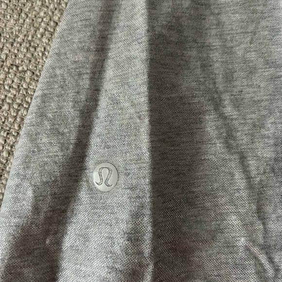 Lululemon tank top - Picture 2 of 4